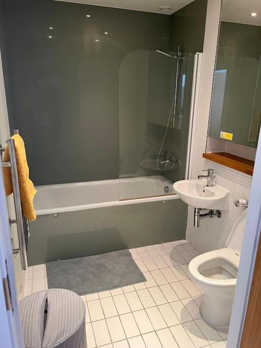 Stunning 2 Bed Flat! Centrally Located In London, Uk! Ngoại thất bức ảnh