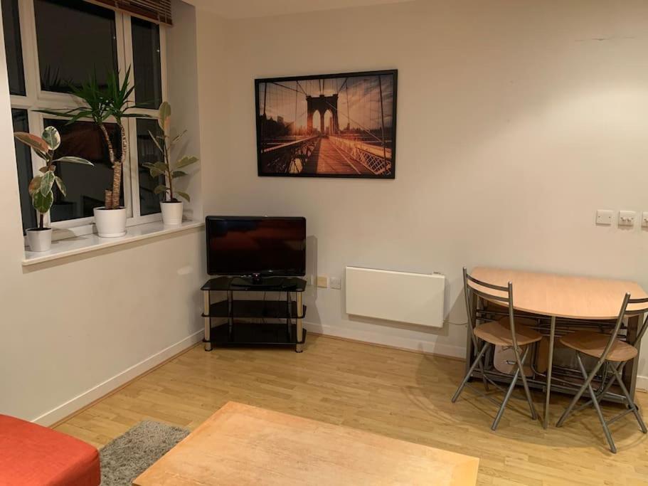 Stunning 2 Bed Flat! Centrally Located In London, Uk! Ngoại thất bức ảnh